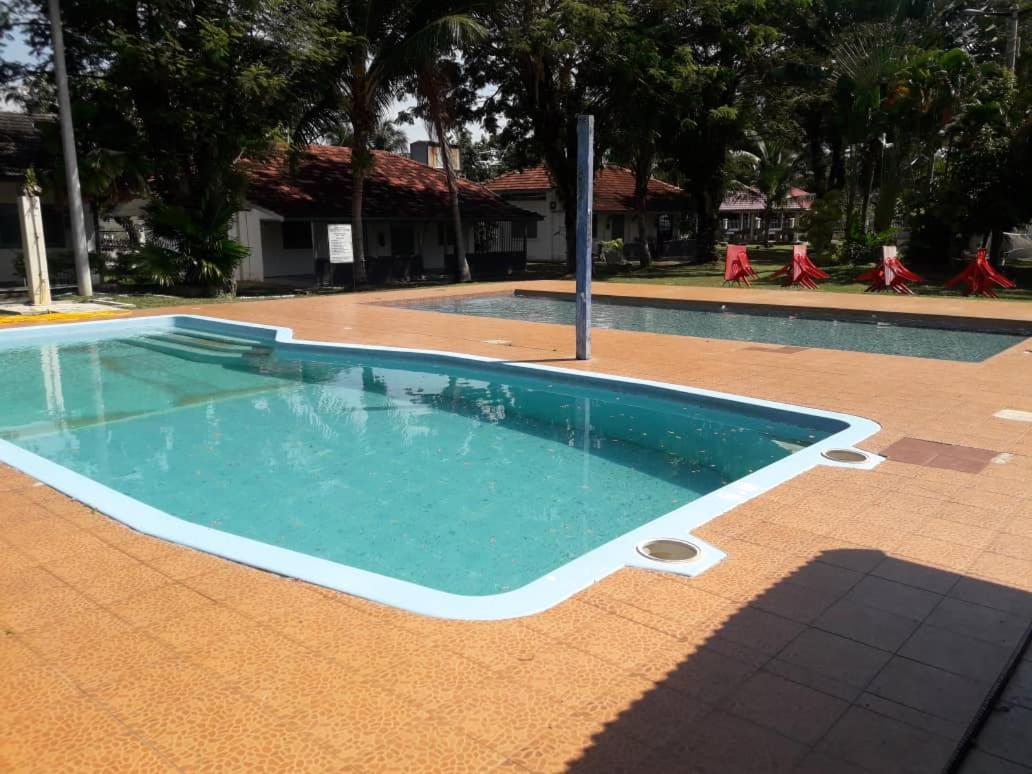 Green Town Hotel & Resort Port Dickson Extérieur photo