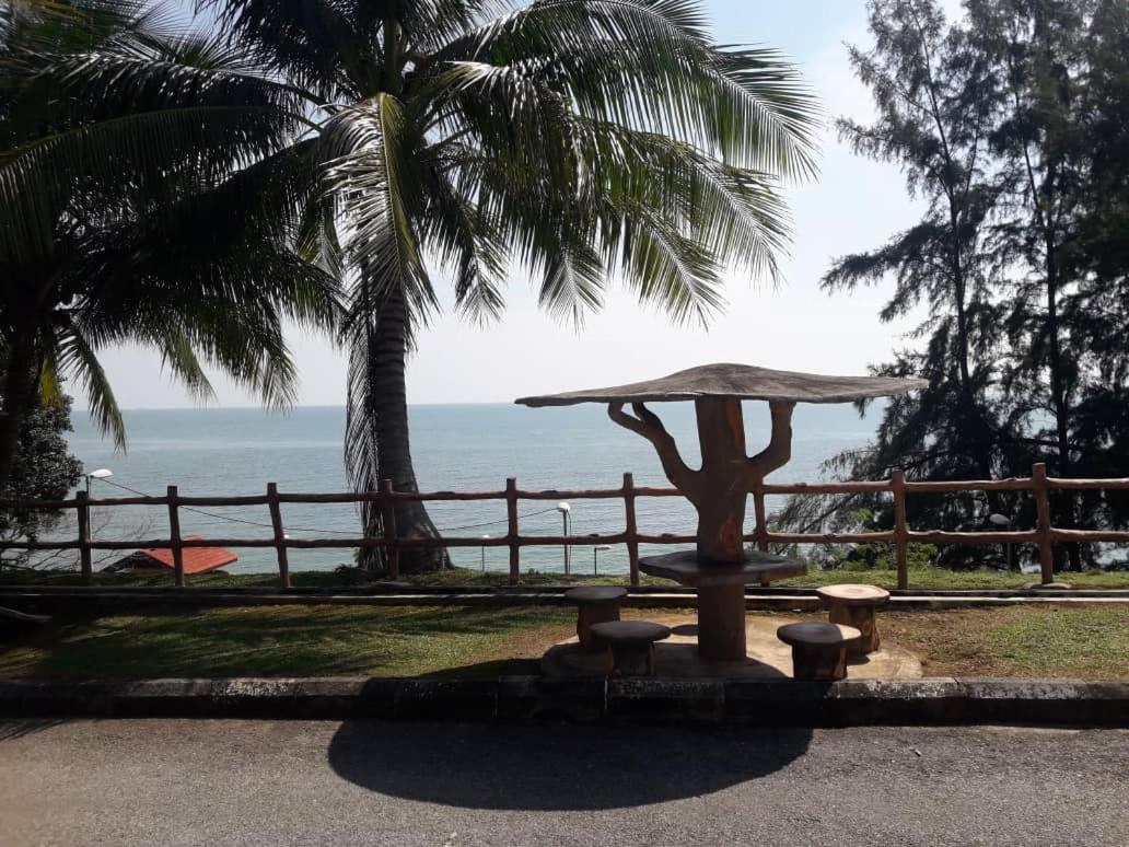Green Town Hotel & Resort Port Dickson Extérieur photo
