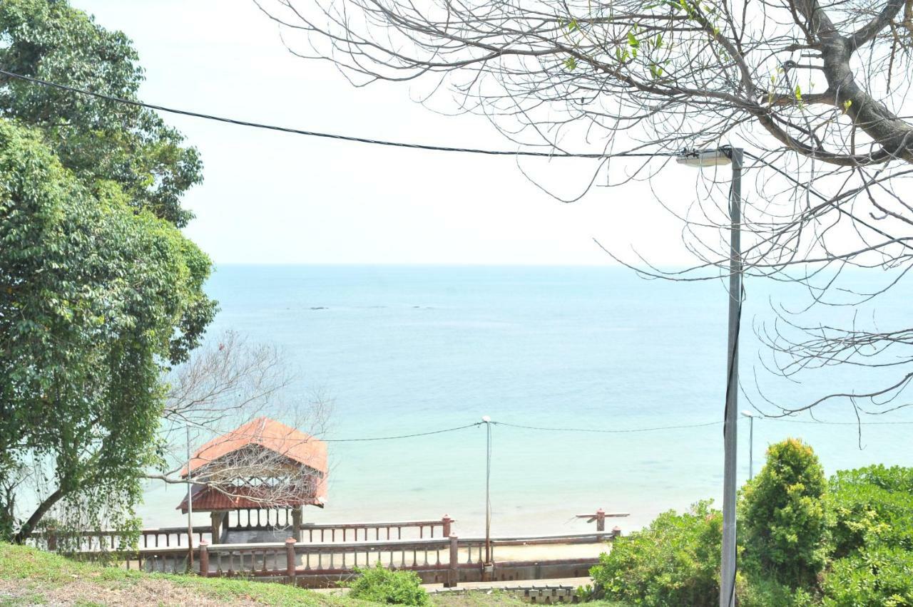 Green Town Hotel & Resort Port Dickson Extérieur photo